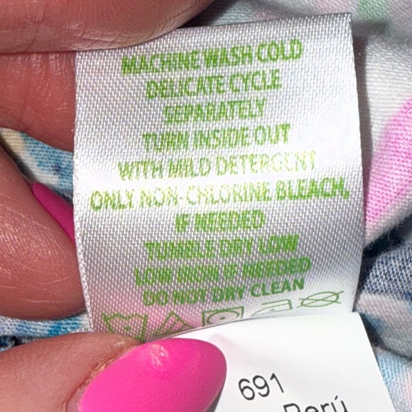 🌸 Lilly Pulitzer Aleah Boatneck Top – “In Full Bloom” Print, Size Large 🌸 - Picture 15 of 15